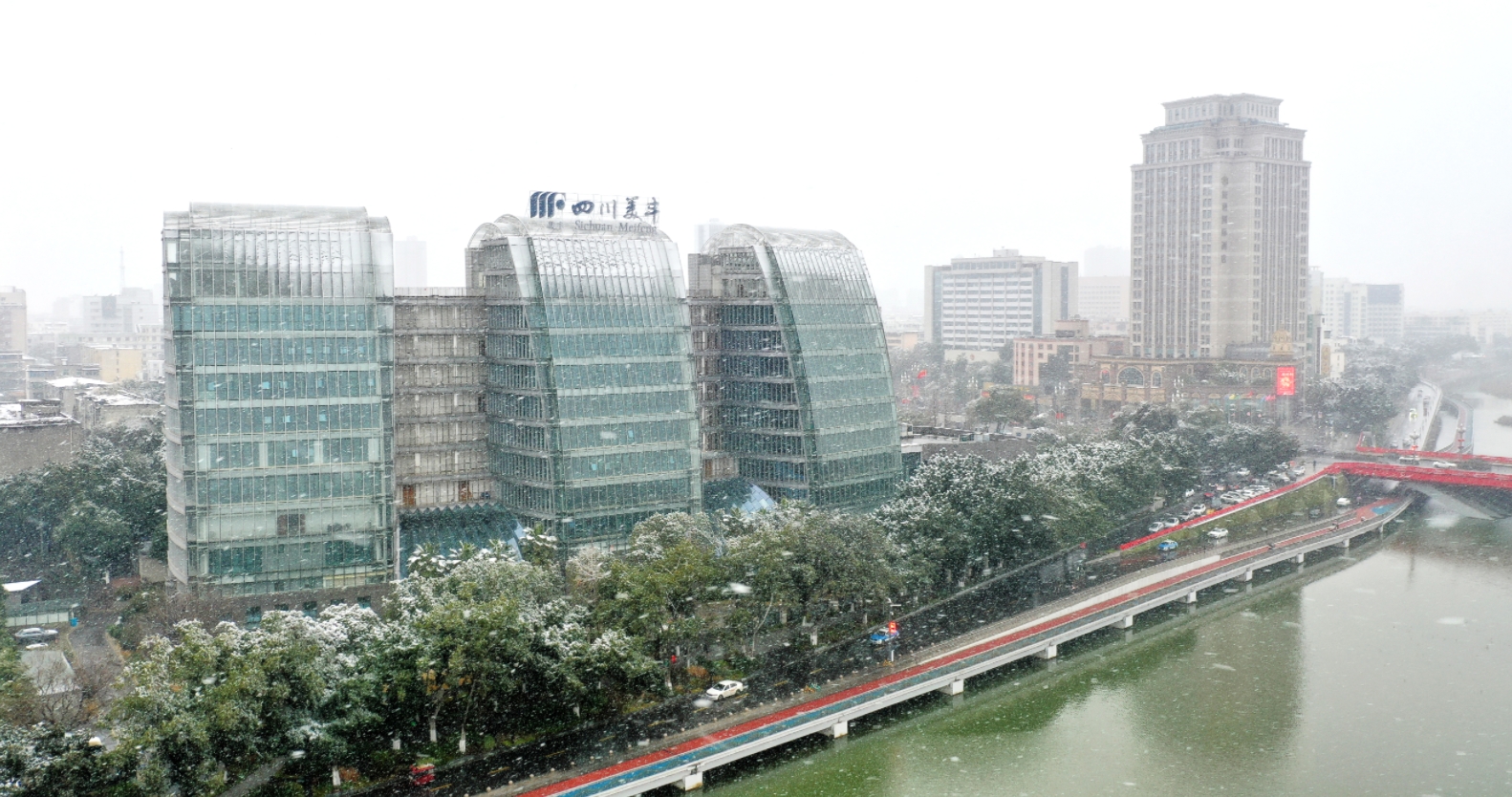 絕美浪漫：遇見(jiàn)雪遇見(jiàn)美豐